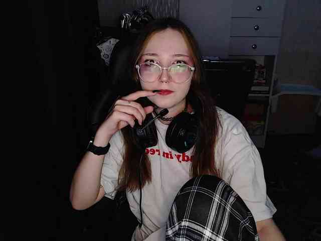 AmeliaMeow webcam
