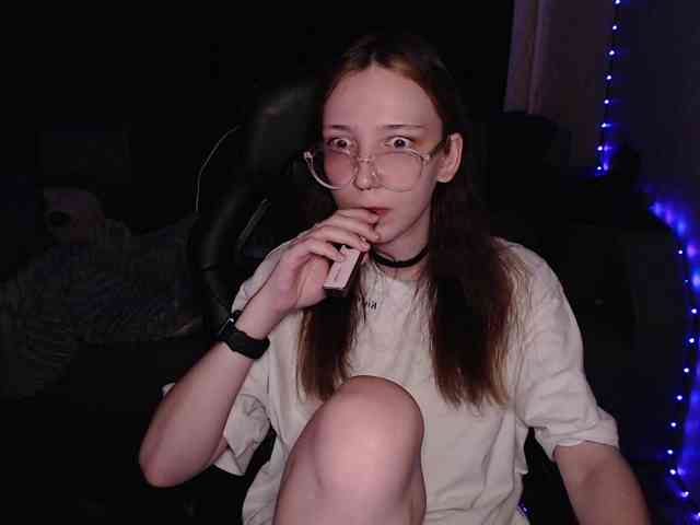 AmeliaMeow webcam