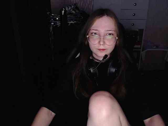 AmeliaMeow webcam