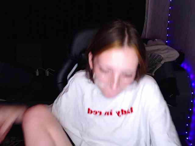 AmeliaMeow webcam