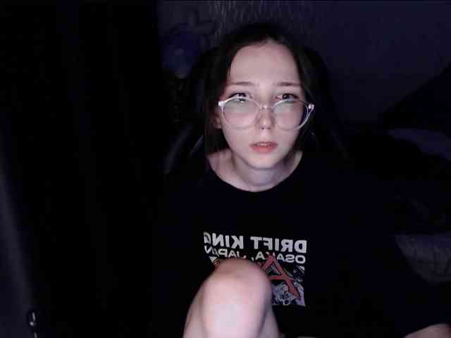 AmeliaMeow webcam