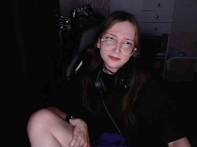 AmeliaMeow webcam