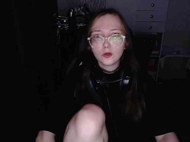 AmeliaMeow webcam