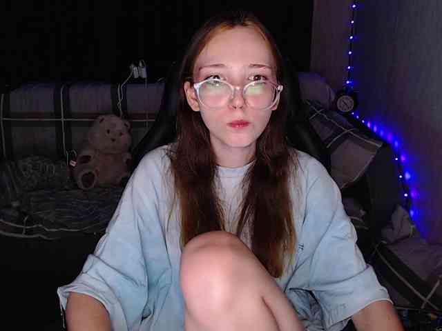 AmeliaMeow webcam