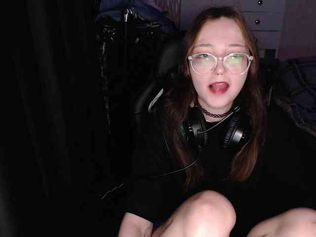 AmeliaMeow webcam