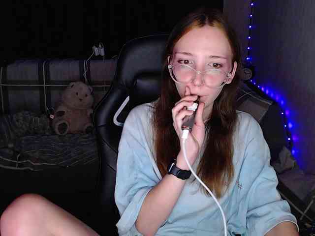 AmeliaMeow webcam