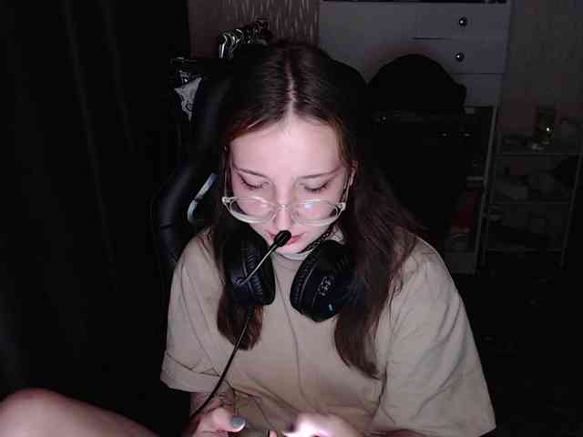 AmeliaMeow Live Webcam on BongaCams