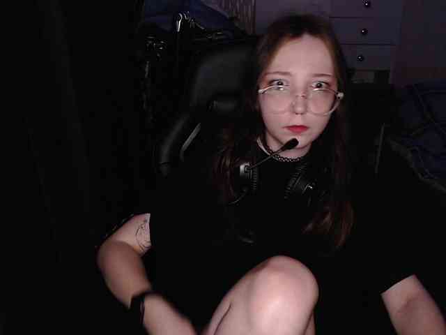 AmeliaMeow webcam