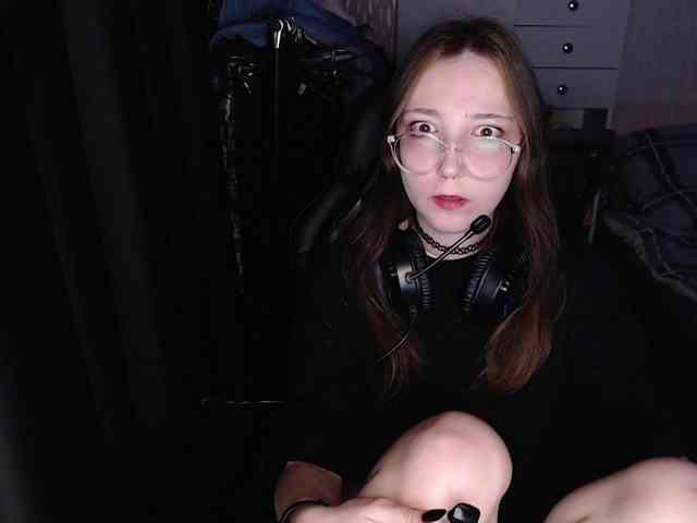 AmeliaMeow webcam