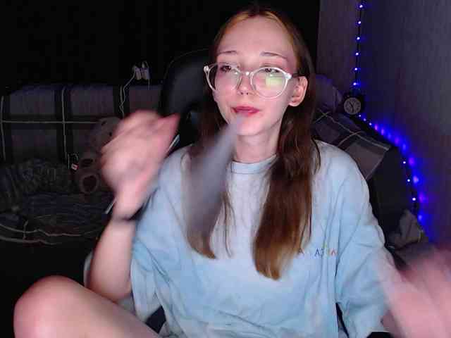 AmeliaMeow webcam