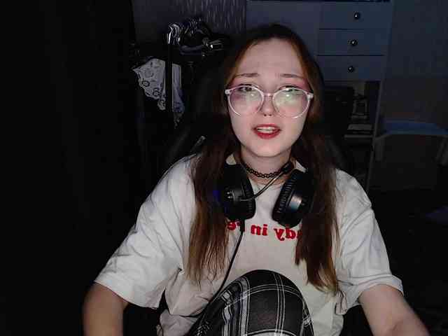 AmeliaMeow webcam