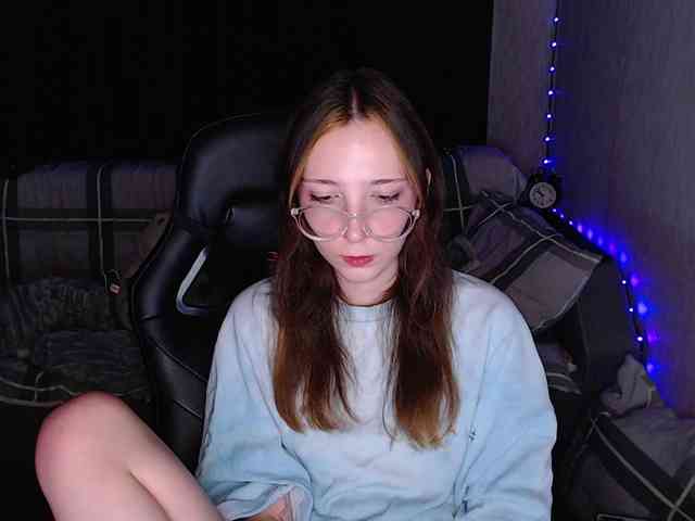 AmeliaMeow webcam