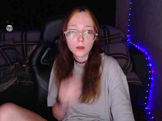 AmeliaMeow webcam