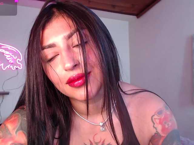 Missdennise's BongaCams show and profile