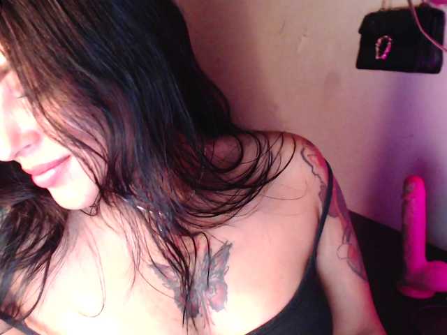 Missdennise's BongaCams show and profile