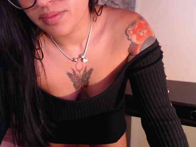 Missdennise webcam