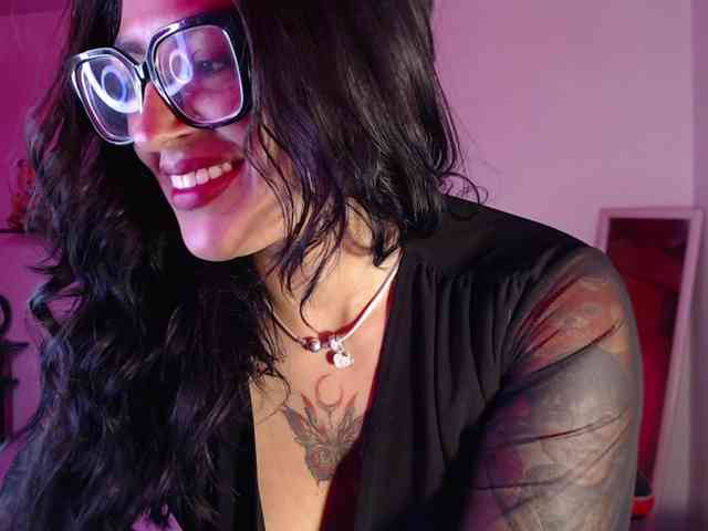 Missdennise webcam