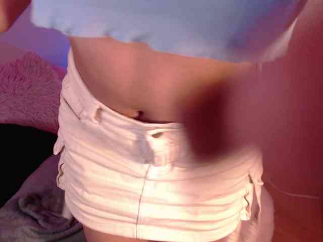 Missdennise webcam