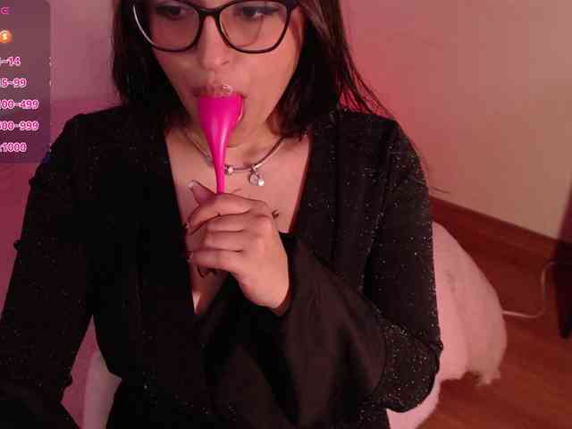 Missdennise webcam