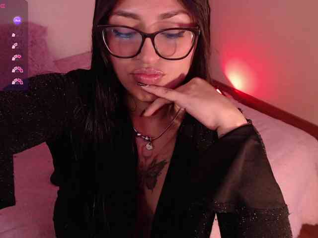 Missdennise webcam