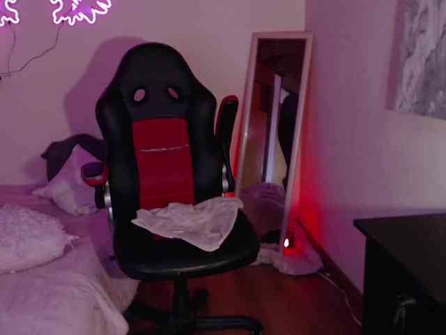 Missdennise webcam