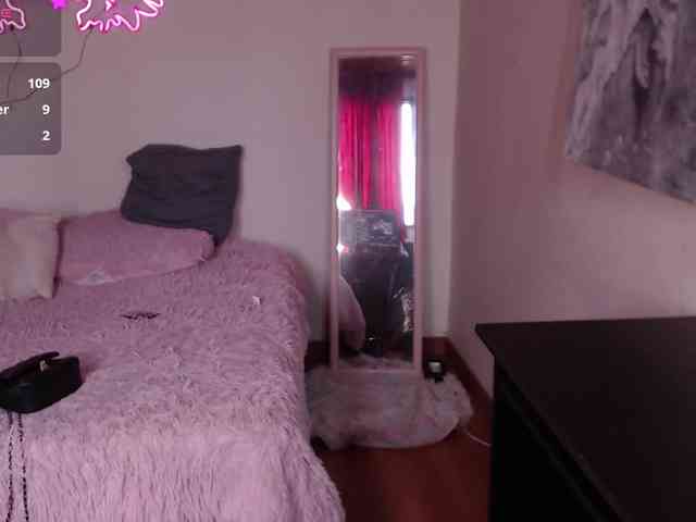 Missdennise webcam