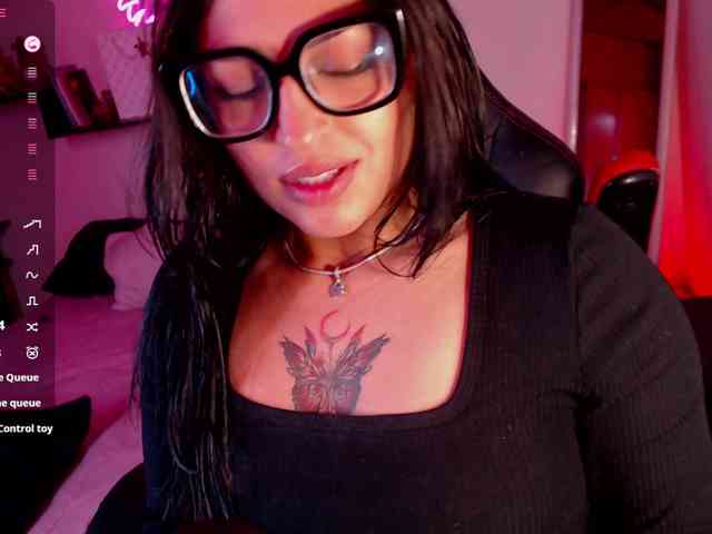 Missdennise webcam