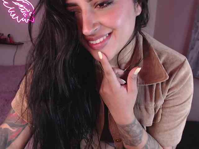 Missdennise webcam