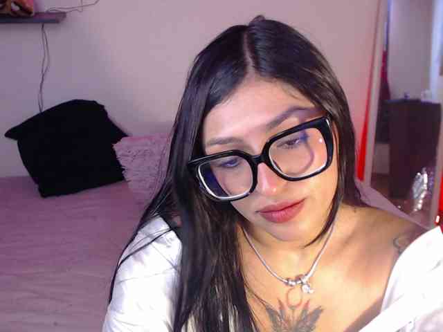 Missdennise webcam