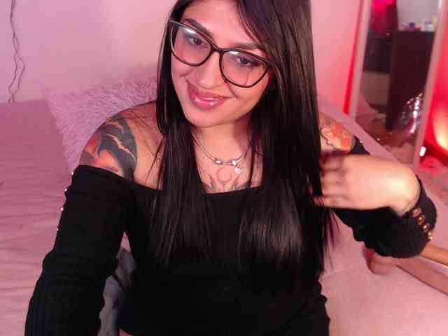 Missdennise webcam