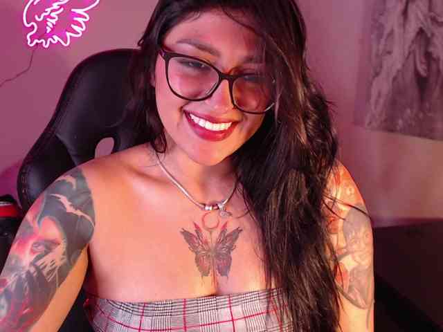 Missdennise webcam