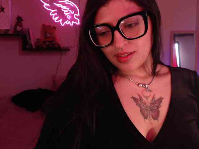 Missdennise webcam
