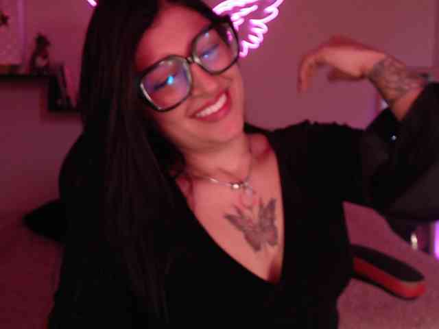 Missdennise webcam