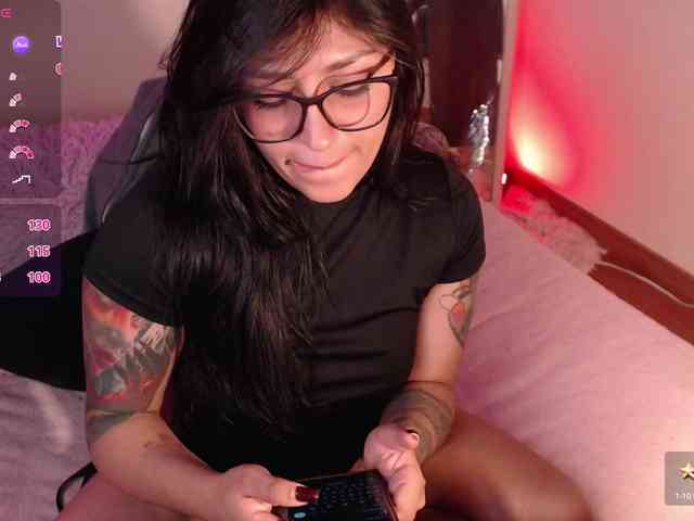 Missdennise webcam