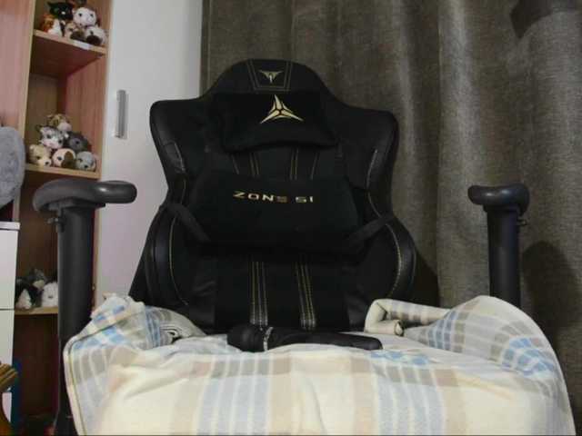 -Morra-'s BongaCams show and profile