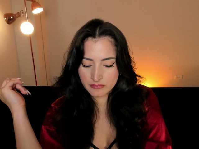 DominiqueVega's BongaCams show and profile