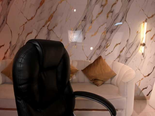 Preview of dominique