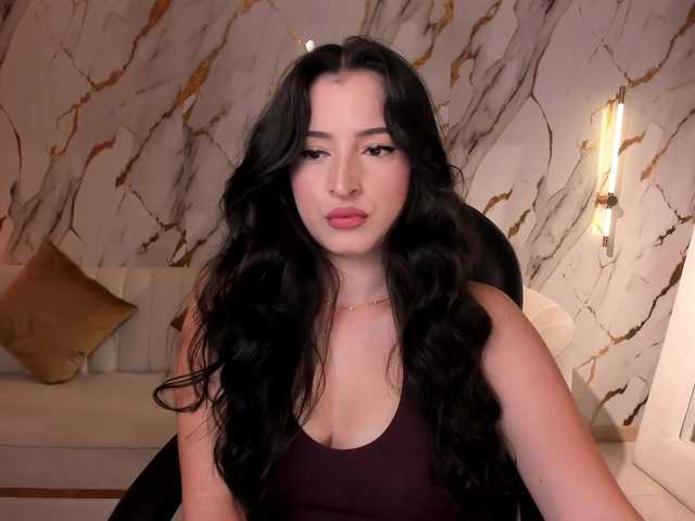 DominiqueVega's BongaCams show and profile