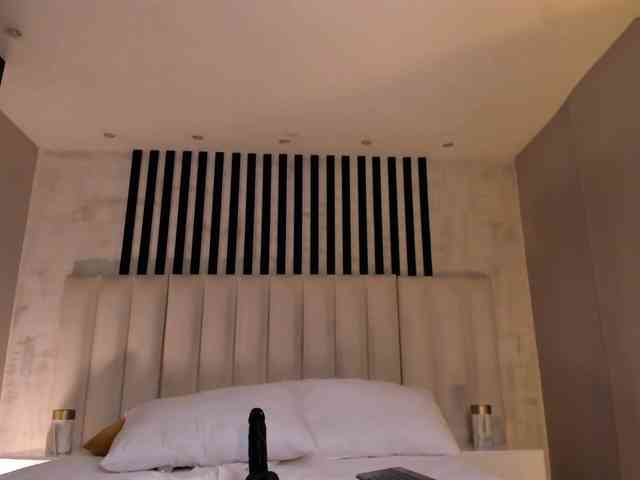 DominiqueVega webcam
