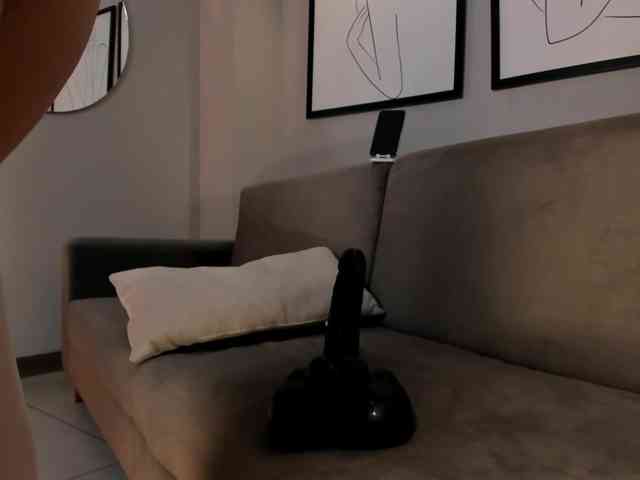 horny chat DominiqueVega