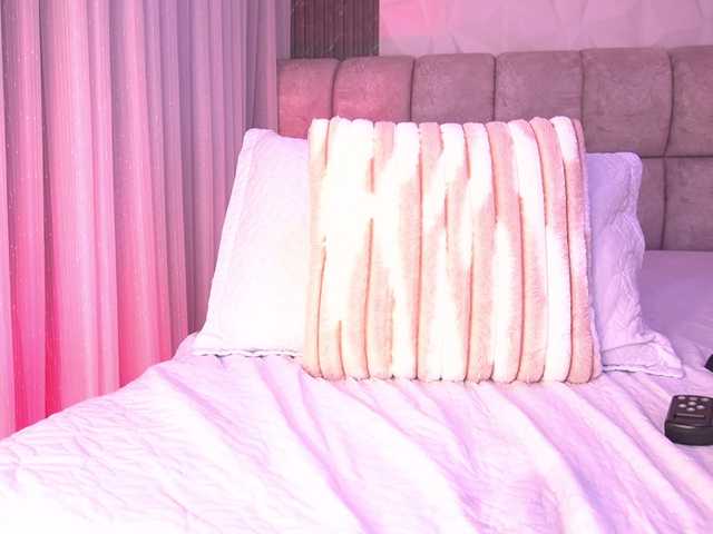 k-rioss's BongaCams show and profile