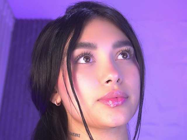 k-rioss's BongaCams show and profile