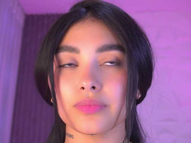 k-rioss's BongaCams show and profile