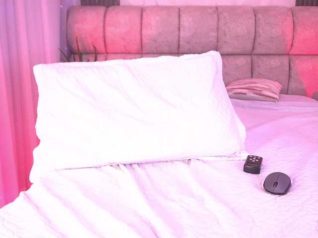 k-rioss's BongaCams show and profile