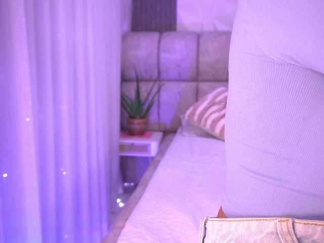 k-rioss's BongaCams show and profile