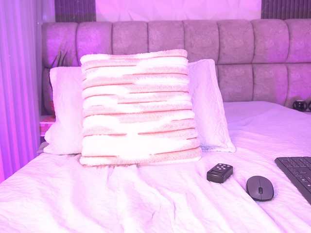 k-rioss's BongaCams show and profile