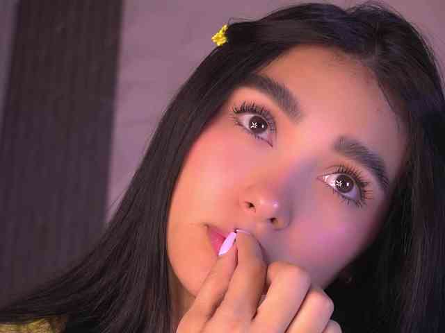 k-rioss Live Webcam on BongaCams