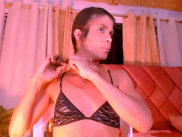 sasha-foxxy2 Live Webcam on BongaCams