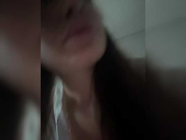 Maryllove's BongaCams show and profile