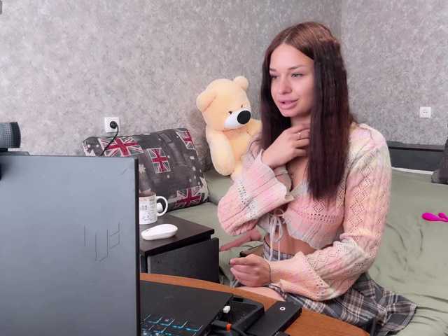 Maryllove's BongaCams show and profile